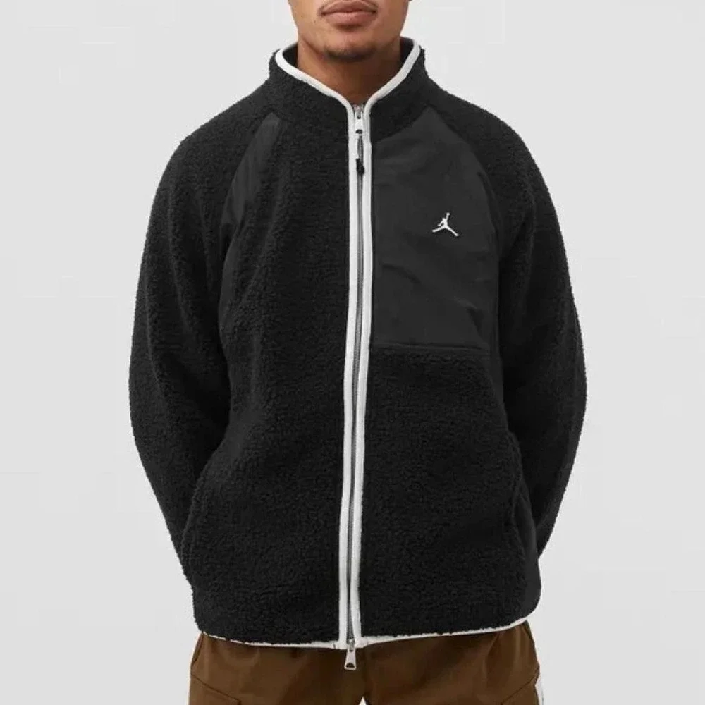 Air Jordan Essentials Full-Zip Winter‎ Fleece Jacket Black DV1583-010 Medium